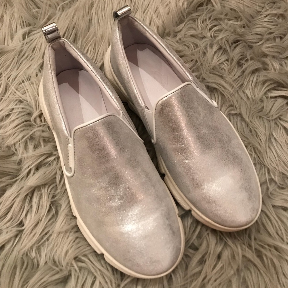 Moncler women silver slip on loafer sz 37